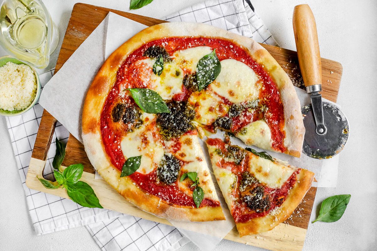 Пицца «Маргарита»: секреты идеального рецепта с соусом песто