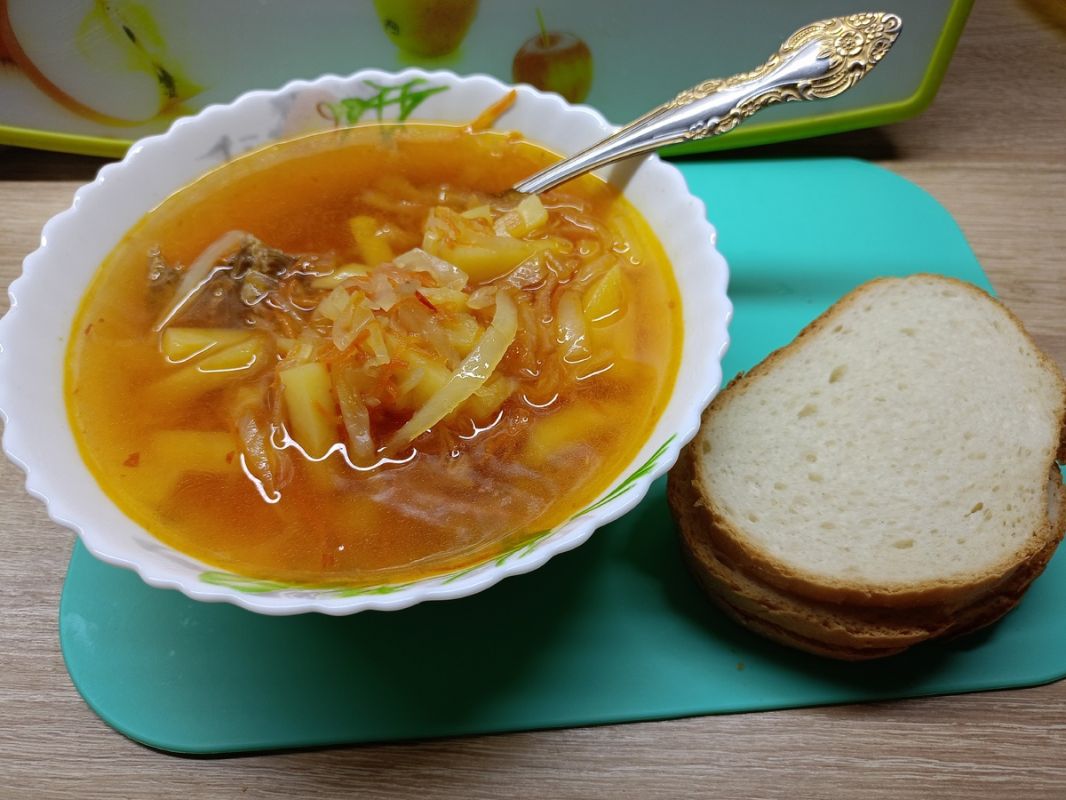 Наследие бабушкиного борща: как приготовить его с душой и любовью