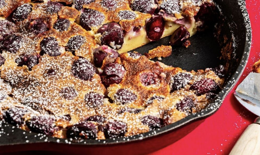 Как приготовить вишневый пирог клафути с оригинальными вариациями