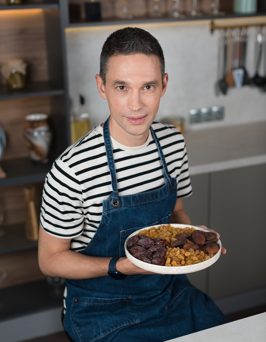 Сухофрукты или сладости: что выбрать для здорового перекуса?