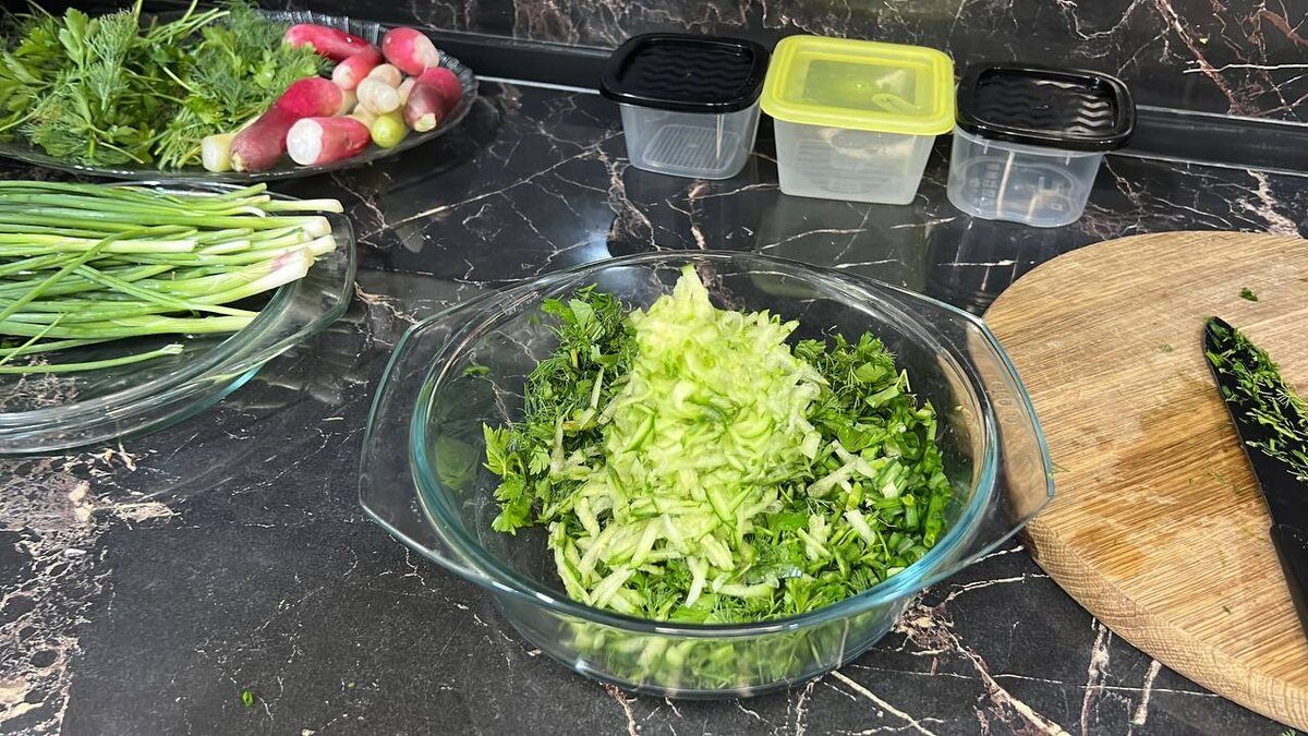 Как сделать зимние запасы: окрошка всего за минуту