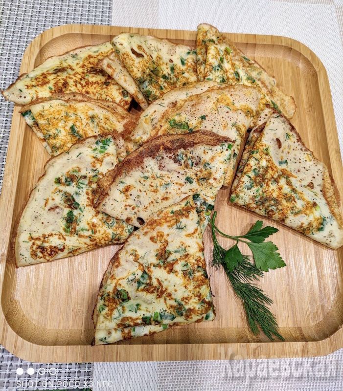 Кето блинчики с сыром и зеленью: легкий и вкусный рецепт