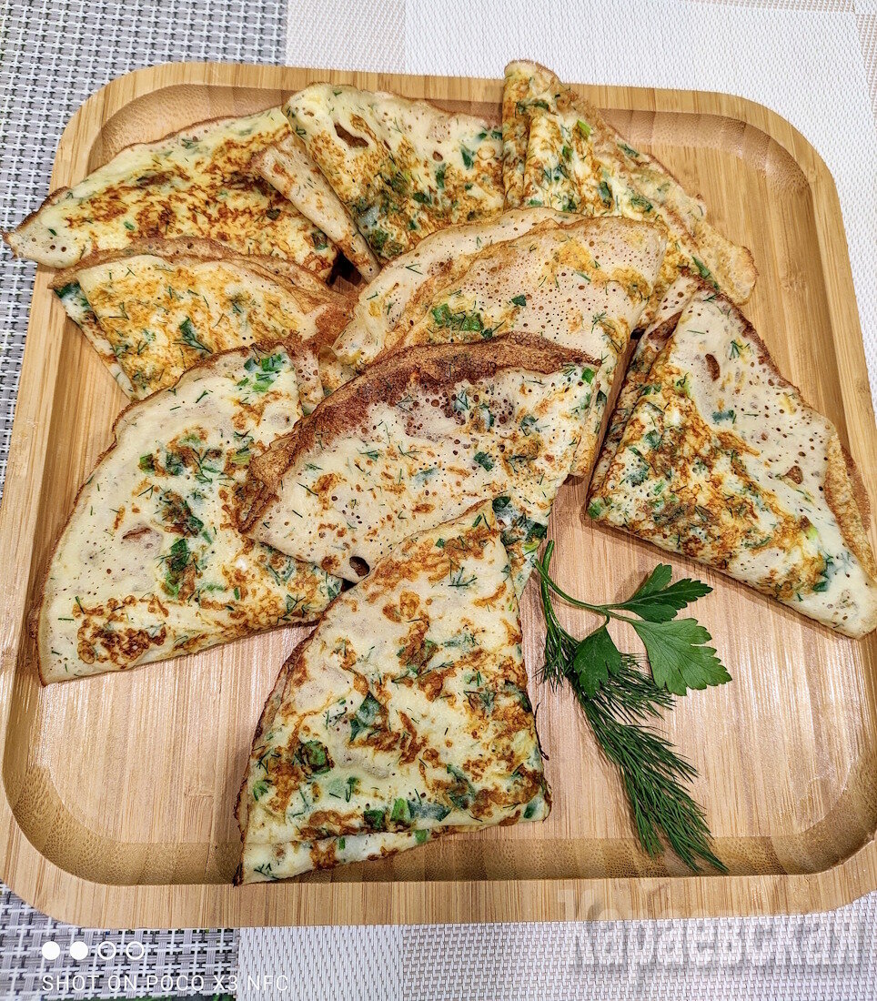 Кето блинчики с сыром и зеленью: легкий и вкусный рецепт