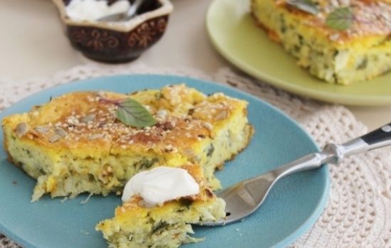 Вкуснейший заливной пирог с капустой на сметане: быстро и просто