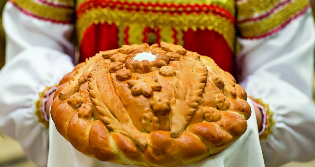 Как приготовить каравай в тандыре: традиции и рецепты