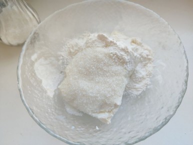 Вкусная масленица: попробуйте простые творожные булочки