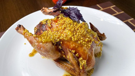 Восхитительный цыплёнок с ананасами и необычным соусом