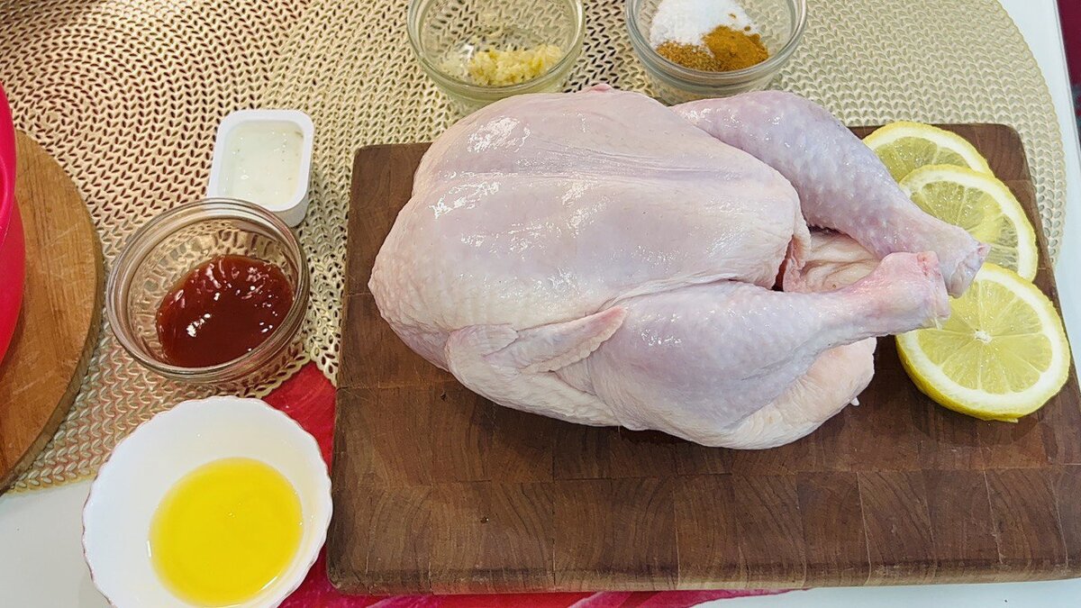 Секреты идеальной запеченной курицы: пять маринадов для вашего стола