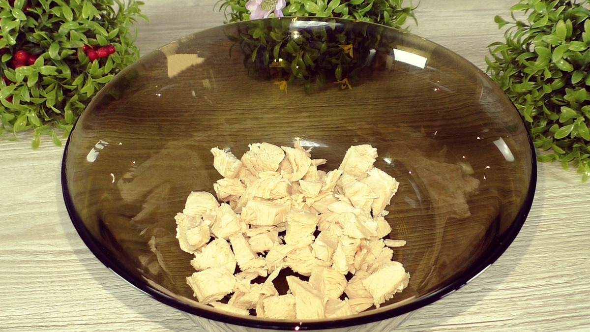 Весенний салат с курицей и фасолью: идеальный выбор для обеда и ужина