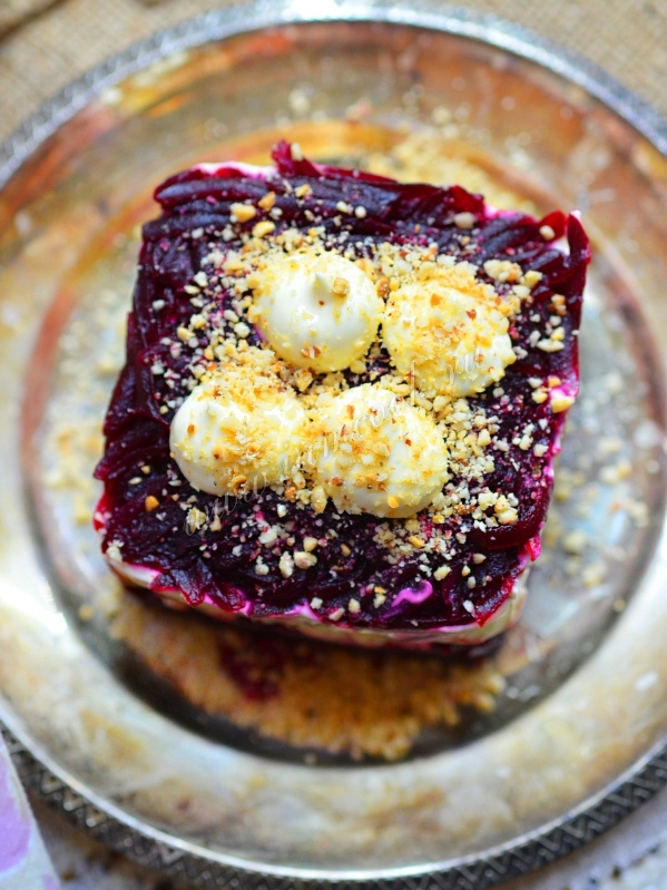 Необычный салат: свёкла, банан и чеснок — неожиданное сочетание на вашем столе