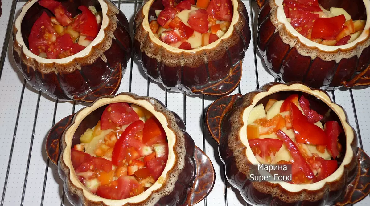 Легкий и вкусный ужин в горшочках