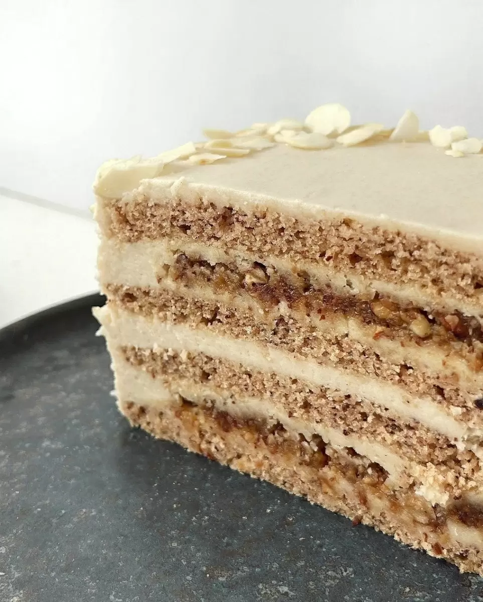 Нежный миндальный торт: кулинарный шедевр для гурманов