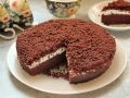 Шоколадный пирог с нежным кремом: наслаждение в каждом кусочке