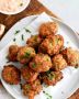 Вкусные мясные шарики с сыром: идеальная закуска для вашего стола