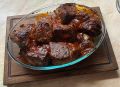 Ароматные ребра sous-vide с томатной глазурью